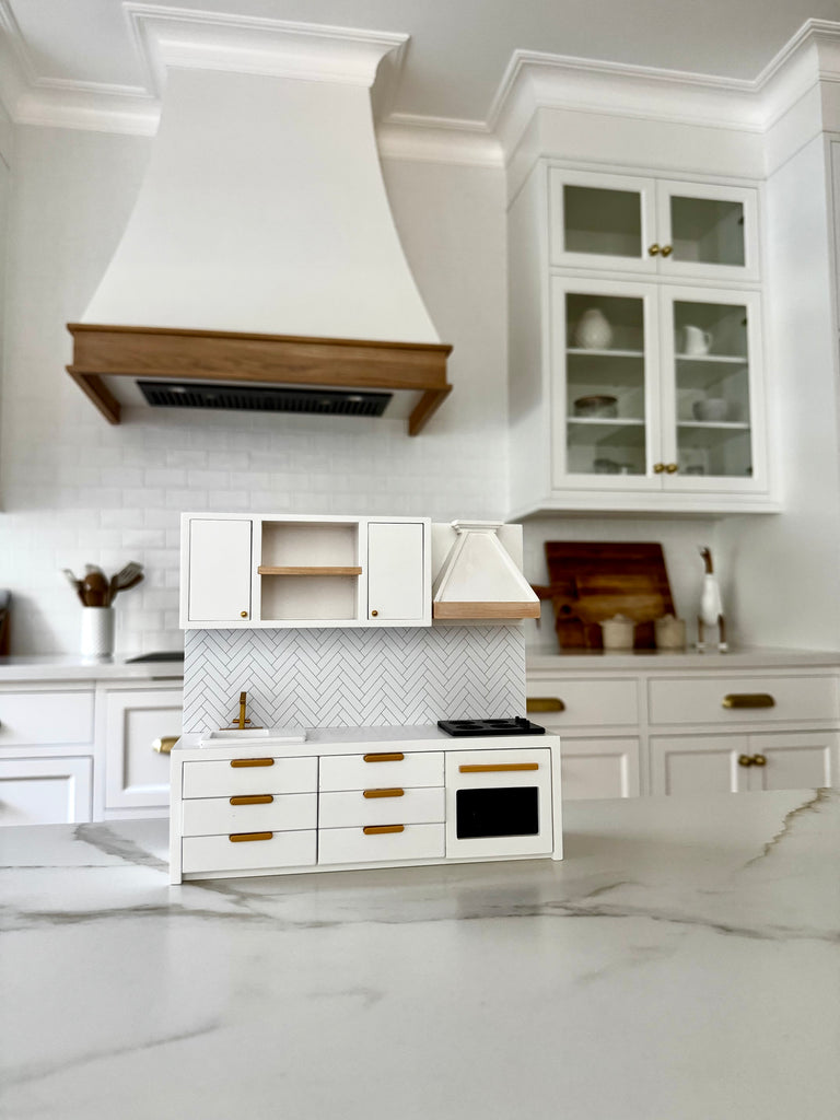 Deluxe Hamptons Kitchen